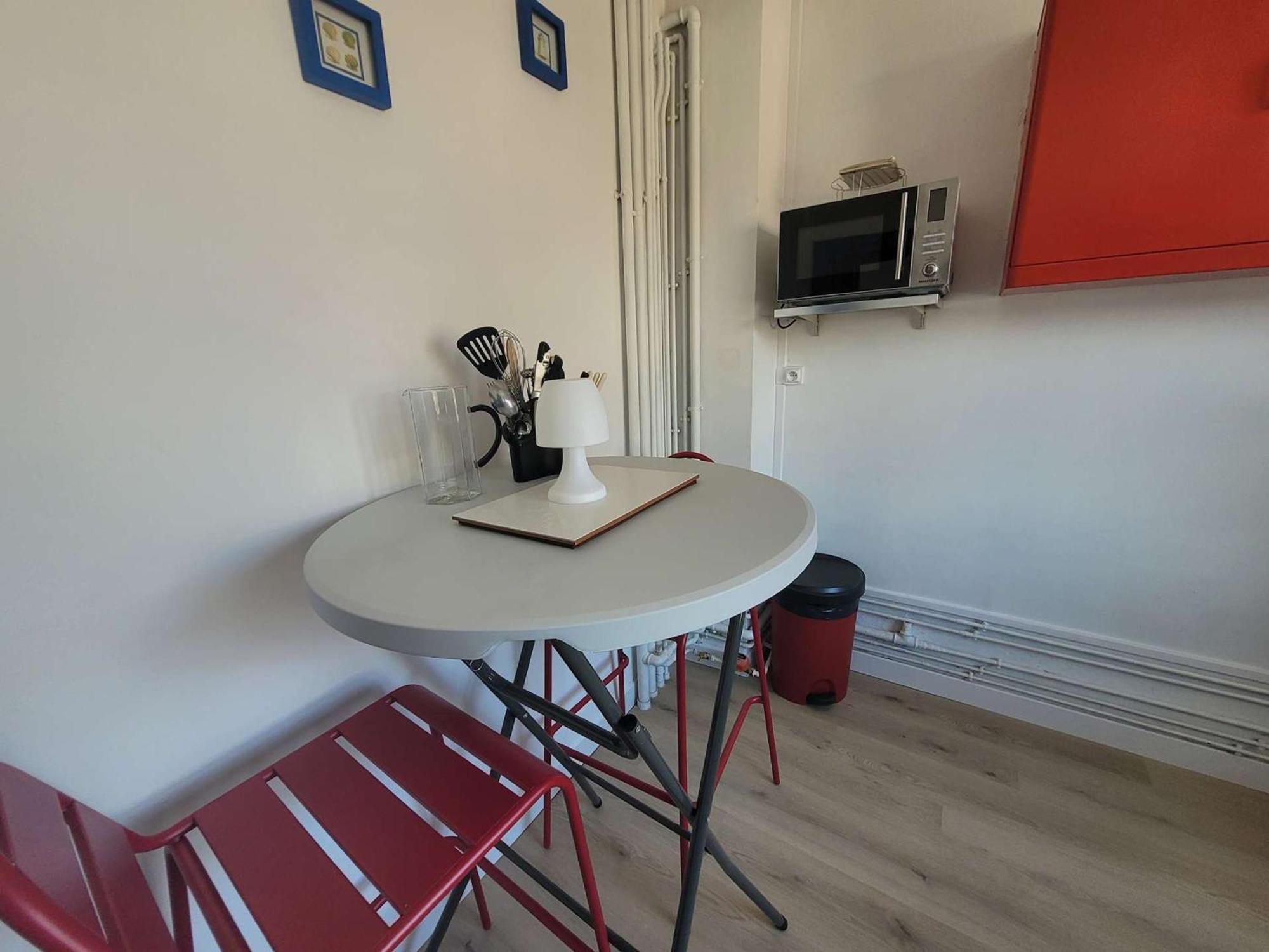 T2 De 20m² Face A La De Berck-sur-mer, Avec Et Ascenseur - Fr-1-674-48 * Berck